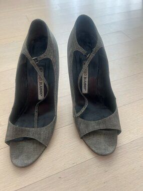 Manolo Blahnik Size 36.5 Grey open toed mary jane stilletos